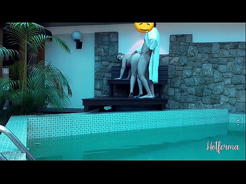 ❤️ Tus thawj coj caw tus tub txib mus rau hauv lub pas dej, tab sis tsis tuaj yeem tiv taus kub ❤️  Zoo nkauj porn  ntawm hmn.zoomporno.ru%  ﹏